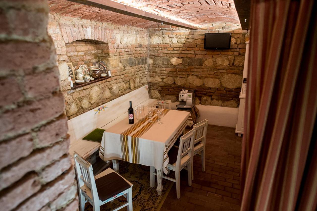 Vila Nicopole Art & Wine Brassó Kültér fotó